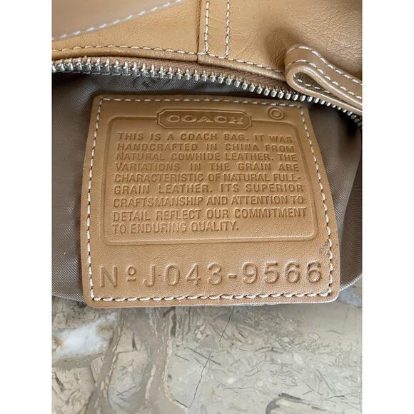 Rare Vintage Coach hobo Legacy leather small handbag 9566 very good condition - Picture 10 of 10